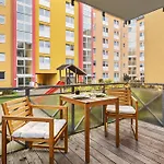 Edler Wohnraum Marvel Mit Balkon, Boxspringbett, Kaffeevollautomat, Lift & Parkplatz Daire Chemnitz