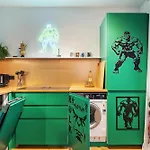 Edler Wohnraum Marvel Mit Balkon, Boxspringbett, Kaffeevollautomat, Lift & Parkplatz Chemnitz