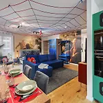 Edler Wohnraum Marvel Mit Balkon, Boxspringbett, Kaffeevollautomat, Lift & Parkplatz * Chemnitz