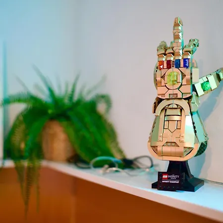 Edler Wohnraum Marvel Mit Balkon, Boxspringbett, Kaffeevollautomat, Lift & Parkplatz *