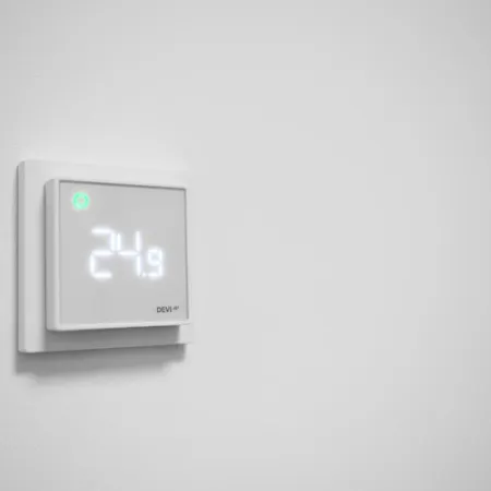 Edler Wohnraum Superhelden-studio Mit Heimkino, Balkon, Boxspringbett, Siemens-kaffeevollautomat, Lift, Parkplatz & Wlan 364 Mbps * Chemnitz