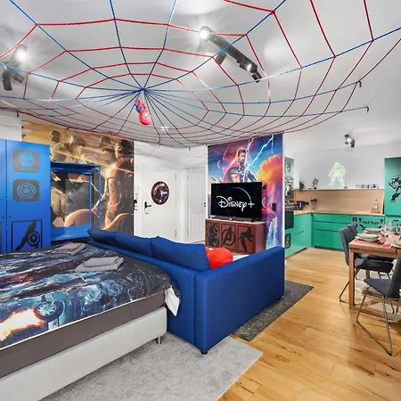 Edler Wohnraum Marvel Mit Balkon, Boxspringbett, Kaffeevollautomat, Lift & Parkplatz Daire *