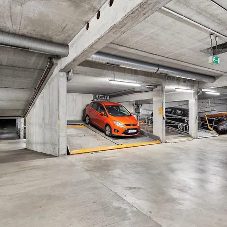 Apartment Edler Wohnraum Marvel Mit Balkon, Boxspringbett, Kaffeevollautomat, Lift & Parkplatz *