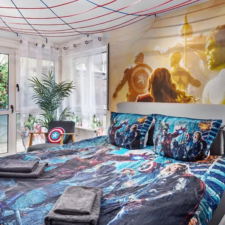 公寓 Edler Wohnraum Superhelden-studio Mit Heimkino, Balkon, Boxspringbett, Siemens-kaffeevollautomat, Lift, Parkplatz & Wlan 364 Mbps *