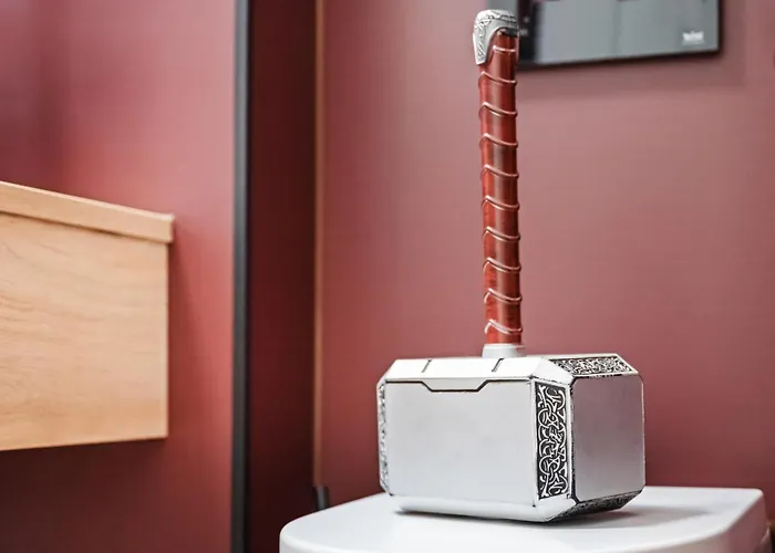 Edler Wohnraum Marvel Mit Balkon, Boxspringbett, Kaffeevollautomat, Lift & Parkplatz