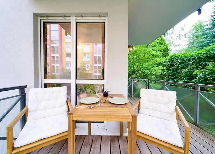 Edler Wohnraum Marvel Mit Balkon, Boxspringbett, Kaffeevollautomat, Lift & Parkplatz Apartment Chemnitz